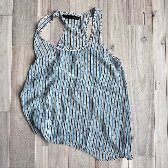 Patterson J. Kincaid Cottage Sheer Tunic Tank white and blue size Medium - Picture 7 of 9